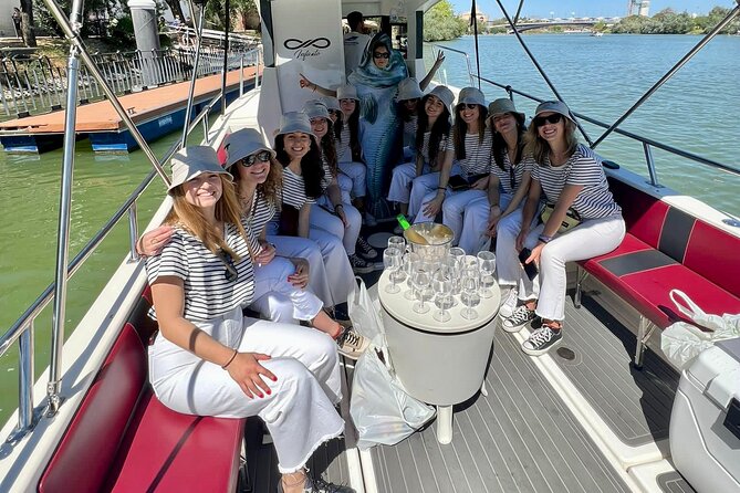 1 Hour Private Boat Rental on the Guadalquivir - Boarding at Puente de S. Telmo: What to Expect at the Start