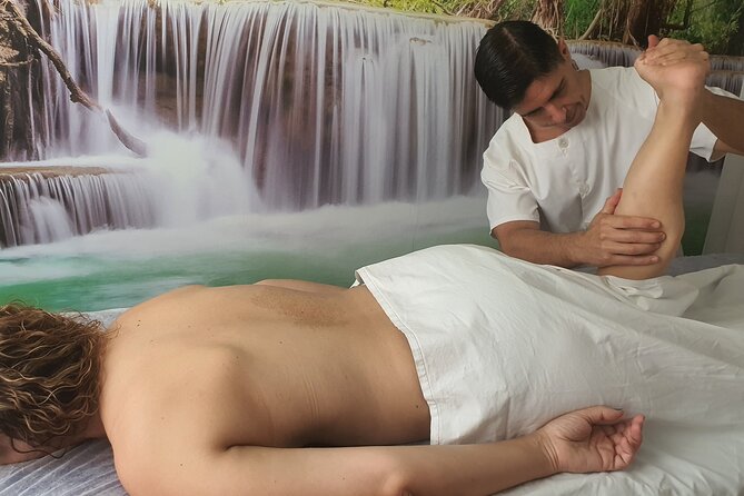 1 Hour Private Chiromassage Session in Seville - The Seville plan: Macarena, Alameda de Hércules, and the bridge views