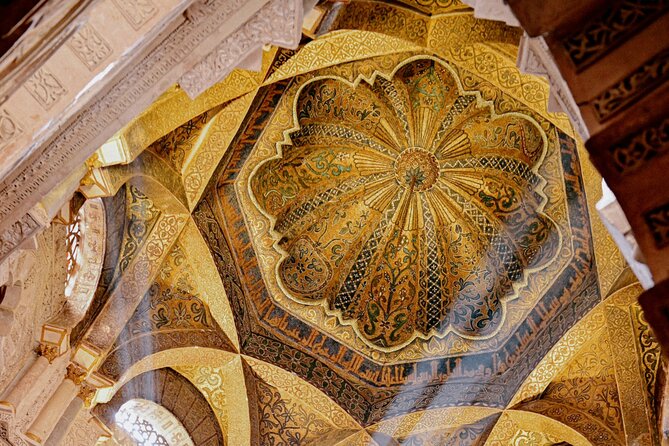 2 Days Cordoba with Mosque Ticket and Hotel Tour - Patios de Cordoba: Courtyards That Explain the City’s Mood