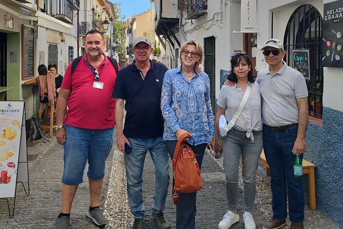 2h30 Private Walking Tour of Seville with Local Guide - Walking first: why this route works for getting oriented