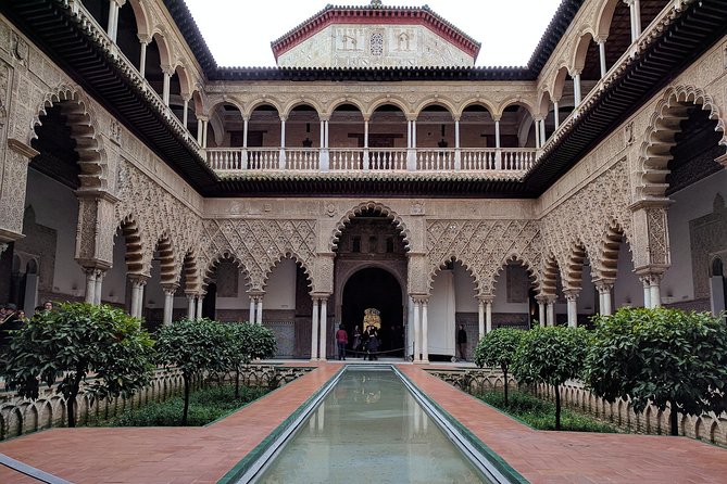 Alcazar and Cathedral & Giralda of Seville. Skip The Line! Includes access tickets - How this tour helps you beat Seville’s biggest time-wasters