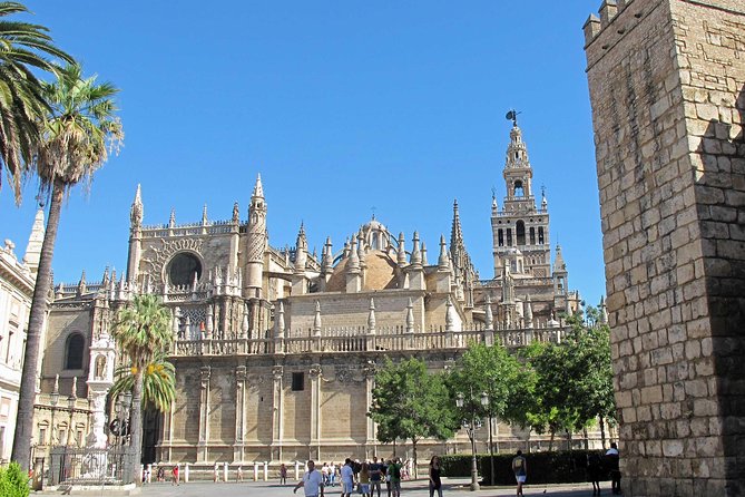 Alcazar and Cathedral of Seville Tour with Skip the Line Tickets - Why the Alcázar + Cathedral combo makes sense in Seville