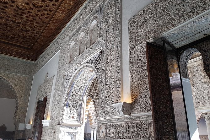 Alcazar and Cathedral of Seville Tour with Skip the Line Tickets - Torre Giralda: the short climb that’s worth timing