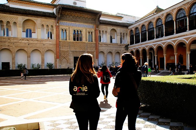 Alcazar & Cathedral of Seville Exclusive Group, max. 9 travelers - Dress code tips for the Cathedral (so you don’t get slowed down)