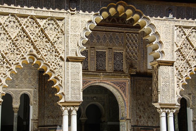 Alcazar de Sevilla Private - Meeting at Plaza del Triunfo and getting the most from the timing