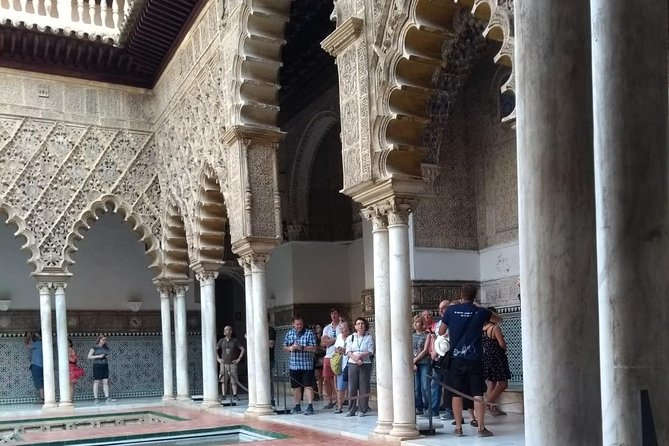 Alcazar of Seville with Cathedral & Giralda English Tour - Where you meet: Plaza del Triunfo’s convenient starting point