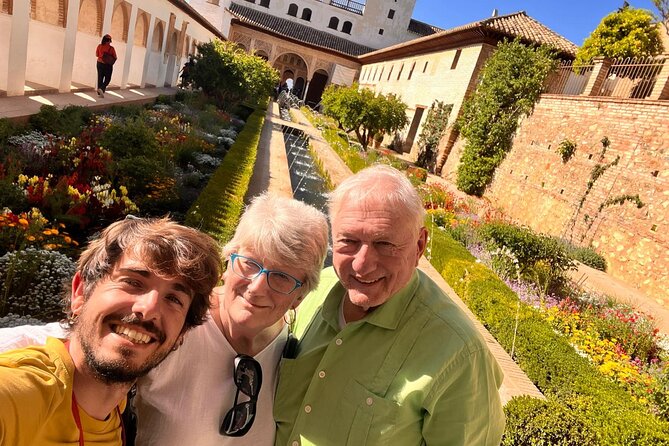 Alhambra and Granada Private Daytrip From Sevilla - Alhambra tour: fortress, gardens, and palaces with a guide waiting for you