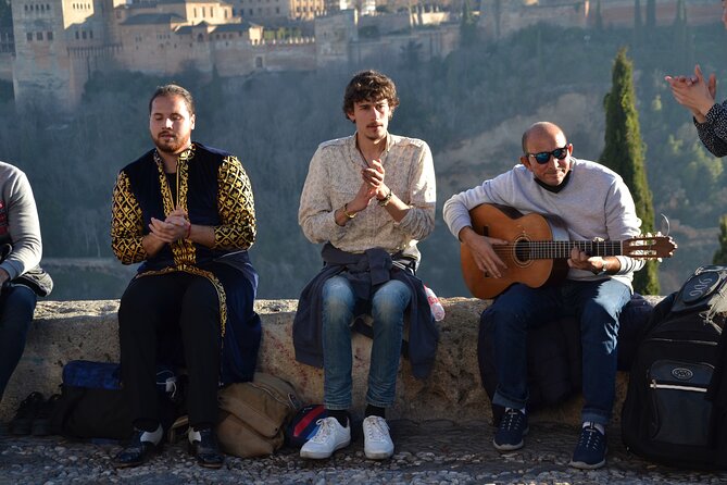 Alhambra Private Tour & Nazaries Palaces from Seville with Pickup - How the Guides Change the Day (Instead of Just Pointing Things Out)