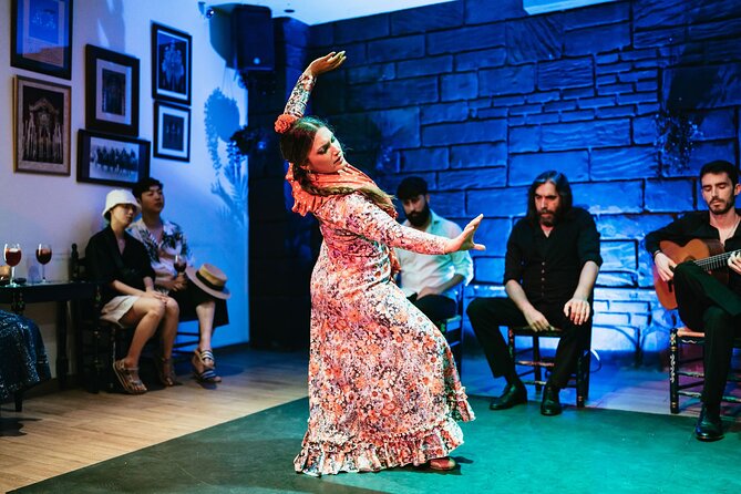 Baraka Triana. Flamenco show with drink - Who Should Book This (and Who Might Skip It)