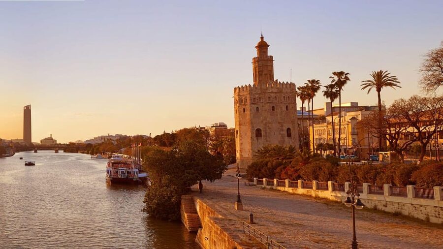 Best of Seville: Private Walking Tour with Local - Walking Seville at your pace: flexibility without chaos
