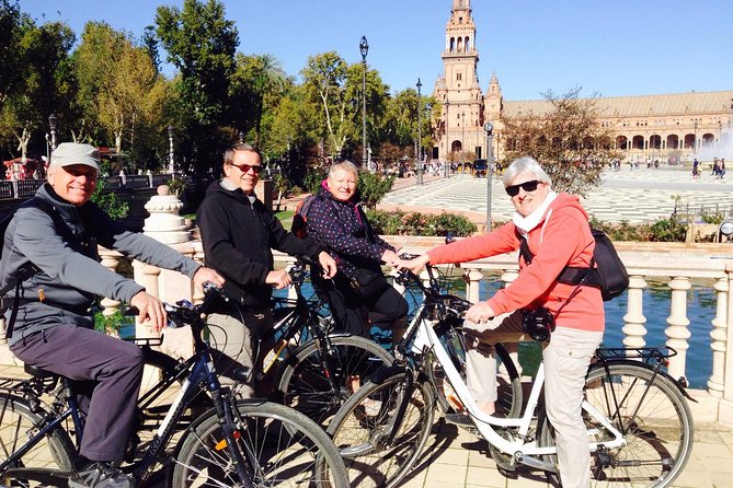 Bike rental in Seville city centre - Day 1 at Naturanda Tourism Information: Luggage Storage Plus Your First Cycling Window