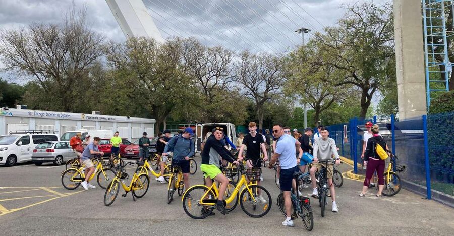 Bike Tour in Seville - Maria Luisa Park: light, views, and an easy win for your photos