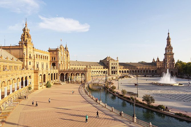 Bike tour through the monumental area of Seville - Jardines de Murillo: the Alcázar gardens turned park