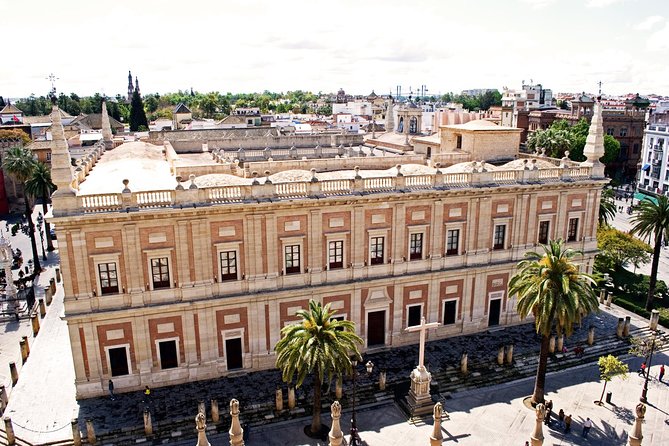 Bike tour through the monumental area of Seville - Catedral de Sevilla exterior: getting the scale without a long inside detour