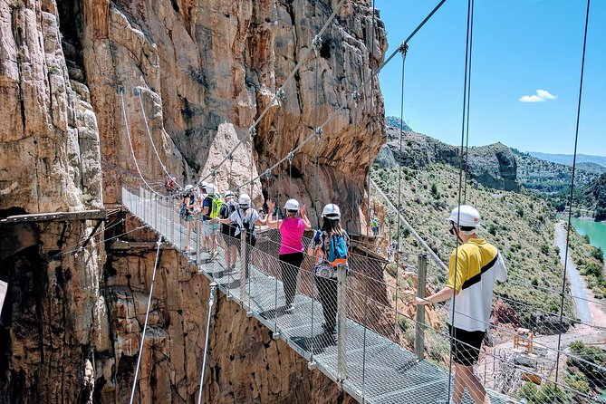 Caminito del Rey. 1 day excursion. - The Seville Pickup and the Long-But-Expected Travel Day