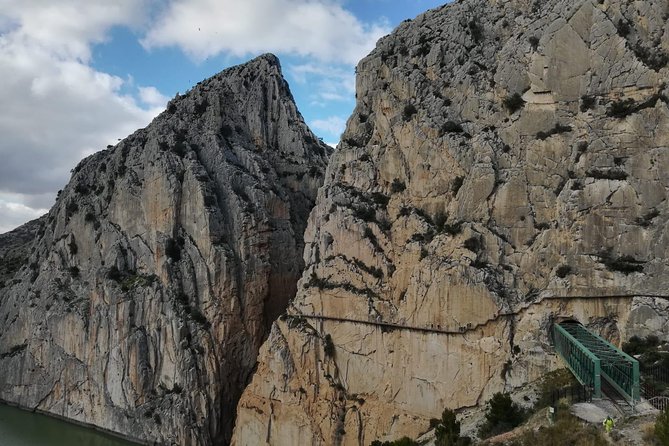 Caminito del Rey Hike from Seville - The route: Gaitanes and Gaitanejo between reservoirs and El Chorro