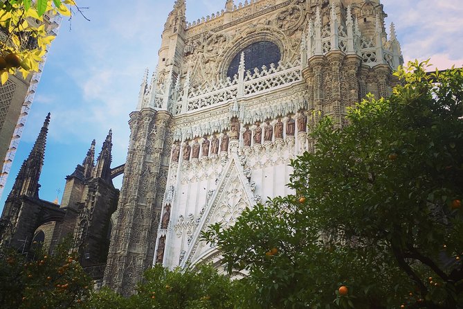 Cathedral and Real Alcàzar in Italian - Seville Cathedral: what you’re likely to notice when a guide points it out