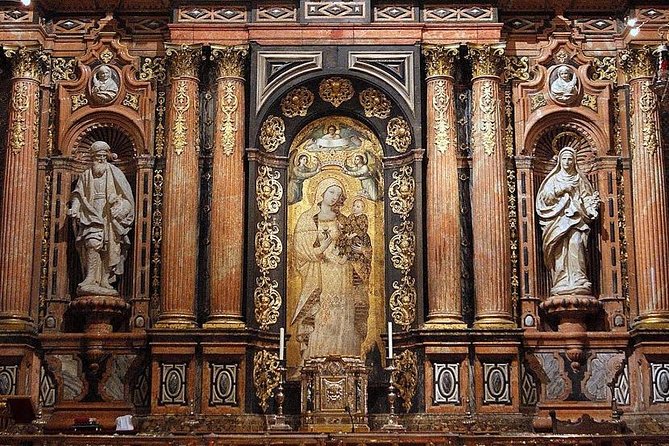 Cathedral & Giralda of Seville Exclusive Group, max. 9 travelers - Should you book Cathedral & Giralda with a group limited to 9?