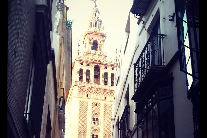 Cathedral Of Seville Private Tour - Entering the cathedral: what “1 hour 15 minutes” really means