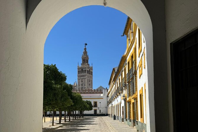 Cathedral Tour of Seville Giralda and Barrio Santa Cruz All in One - Key Things I’d Bookmark Before You Go
