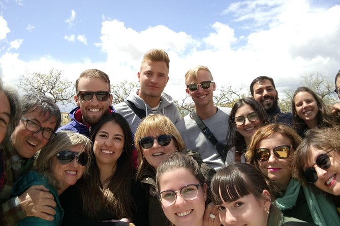 Complete Triana Tour "Corrales included" - Meeting points and the start confusion you should double-check