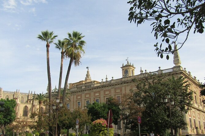 Contrasts of Seville - Marta’s Storytelling: Why the Guide Makes or Breaks It