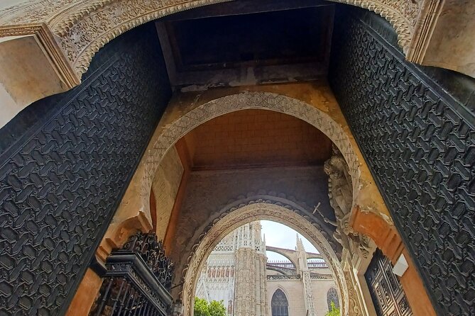 Contrasts of Seville - Timing, Meeting Points, and How to Not Lose the Day