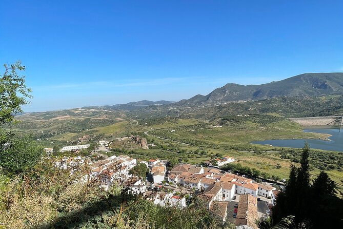 Day in Pueblos Blancos and Ronda from Seville - Ronda: finishing with a bigger-feeling stop