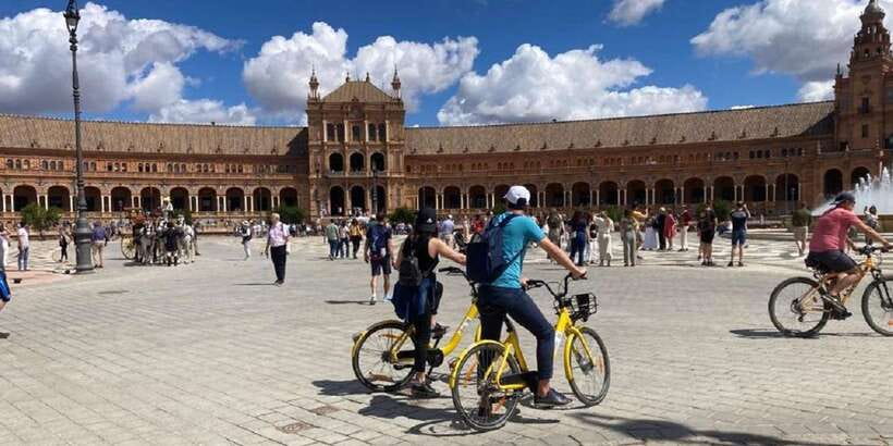 E-Bike tour in Sevilla - A 2.5-Hour E-Bike Circuit Through Seville’s Biggest Landmarks