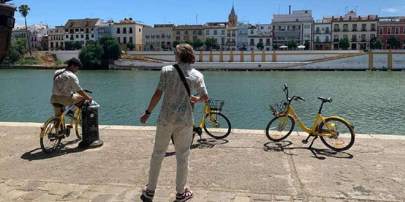 E-Bike tour in Sevilla - Maria Luisa Park: Your Breather Before the Iconic Streets