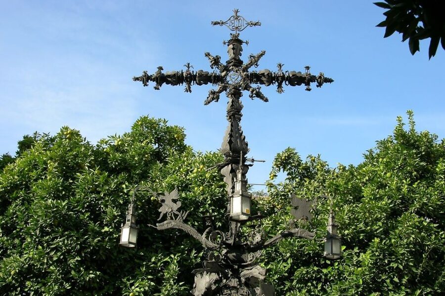 Enchanted Seville: Private Walking Tour - Santa Cruz at Dusk: Why the Streets Matter