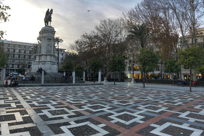 Essential Seville's Ancient History: An Audio Tour - Jewish Quarter walking and the House of Susona