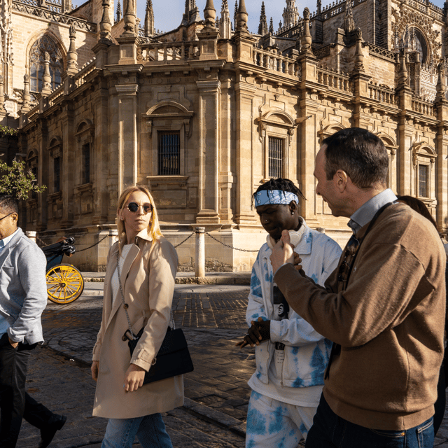 Exclusive Seville: Hidden Gems and Iconic Landmarks Tour - Plaza de España Finale: The Walk’s Payoff Moment