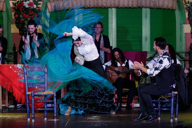 Flamenco Show and Dinner in Seville - Flamenco show basics: what you’re actually buying