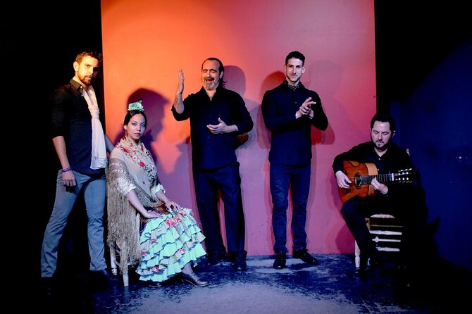 Flamenco show at the foot of the Giralda in Seville - What the price tells you about value (and what it does not include)