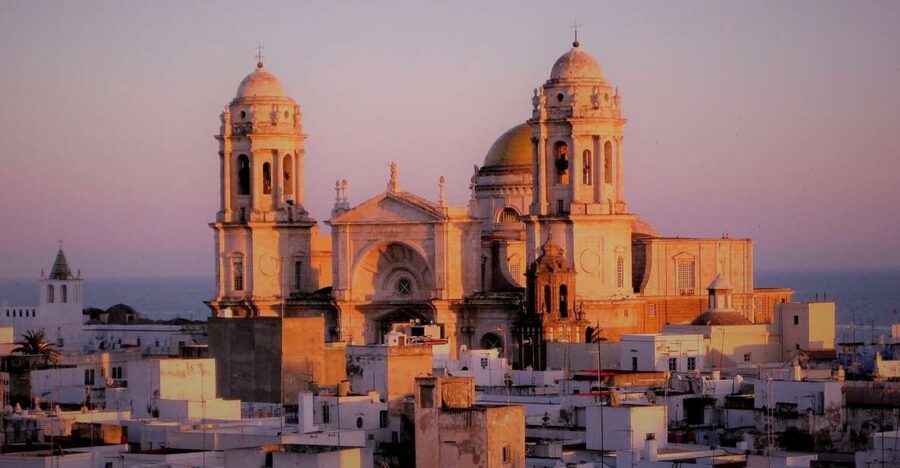 From Seville: Cadiz and Jerez de la Frontera Day Trip - A Seville day trip that actually feels like two different worlds