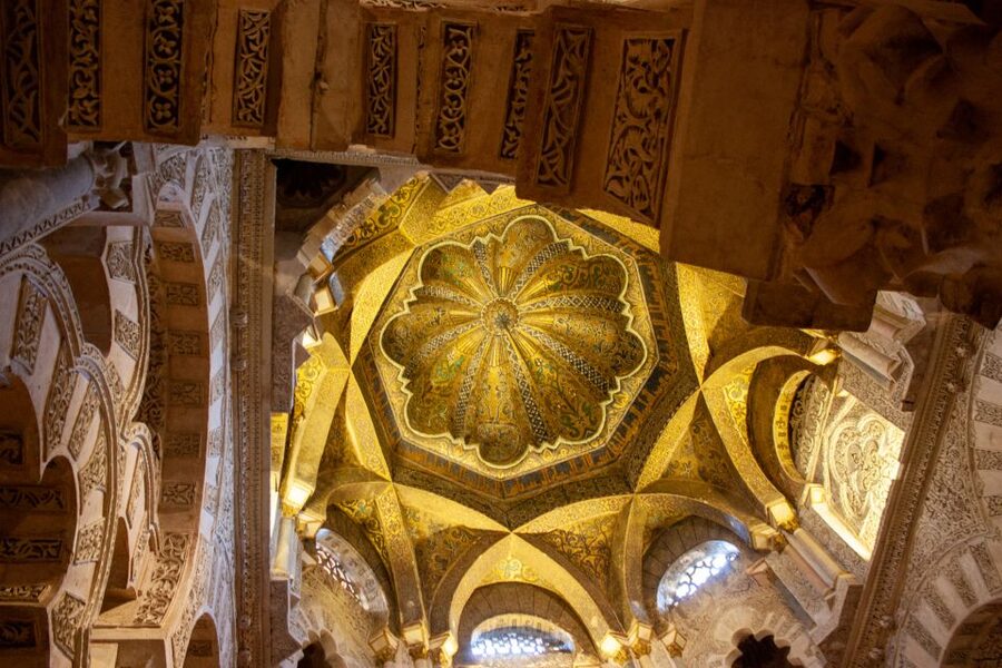 From Seville: Cordoba, the Mosque and Carmona Day Trip - Lunch and Free Time in Córdoba: Use It to Recharge