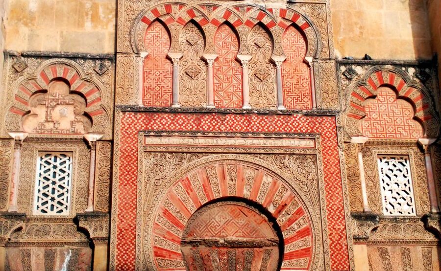 From Seville: Full-Day Essential Córdoba Tour - Jewish District and synagogue area: the city’s third chapter