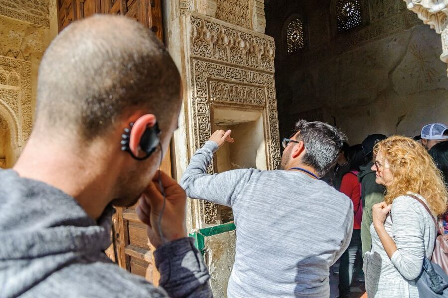 From Seville: Granada Day Trip Alhambra and Albaycin - Alcazaba timing and how to use your eyes