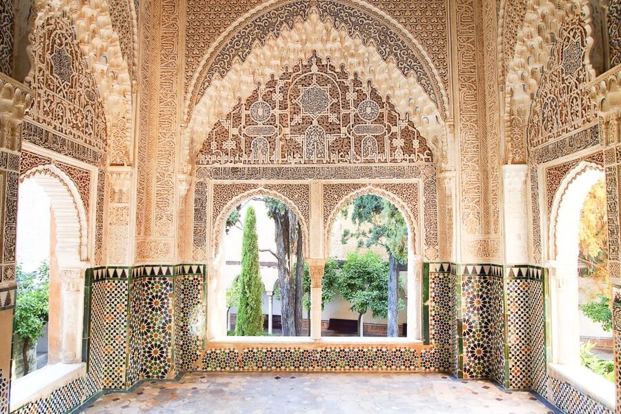 From Seville: Granada Day Trip with Alhambra and Albaicín - The bus ride rhythm: breaks, a service-area stop, and keeping your day human