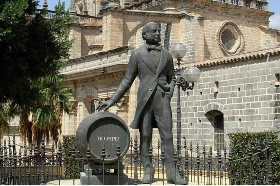 From Seville: Jerez and Cadiz Day Trip - Cadiz Cathedral area: narrow streets, quick guidance, and real free time