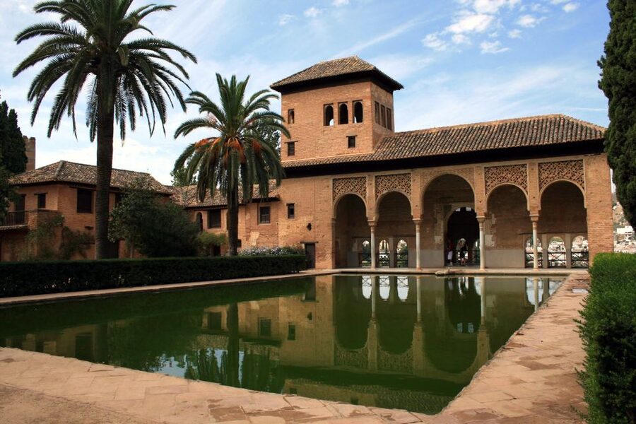 From Seville: Private Granada Day-Trip with Alhambra Visit - Price and value: what $1,219 buys for a private group of up to 2
