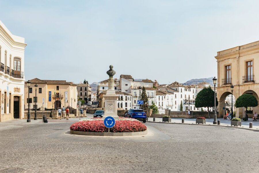 From Seville: Pueblos Blancos and Ronda Full-Day Trip - Olive oil factory: why this stop feels more like a lesson than a sales pitch