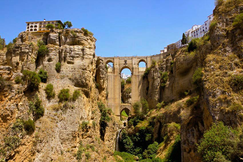 From Seville: White Villages and Ronda Full-Day Trip - Olive Oil Mill And Extra-Virgin Tasting: Where The Tour Can Shine