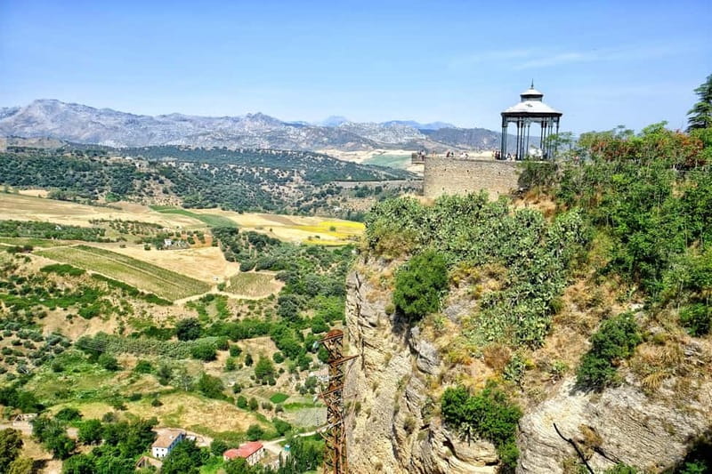 From Seville: White Villages and Ronda private day trip - Ronda: guided monuments, and the photo angles that matter
