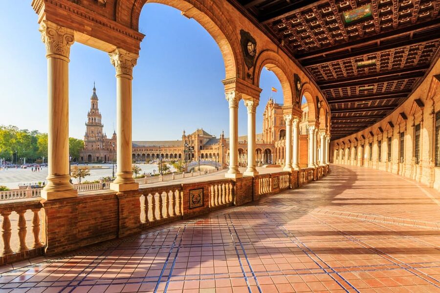 GERMAN SPEAKING E-BIKE TOUR (MOTHER TONGUE) | SEVILLE - 20 kilometers of sightseeing that still feels doable