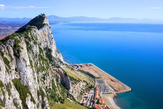 Gibraltar DayTrip from Seville: Rock Tour, St. Michael & Monkeys - Leaving Seville at 9:00am: the easy start at Eurostars Torre Sevilla