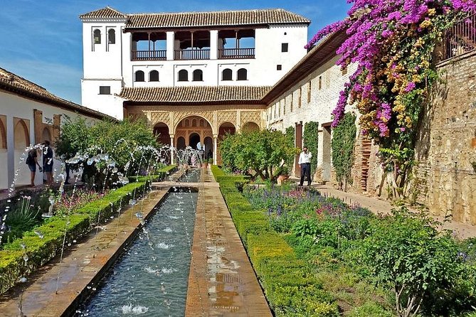 Granada Day Trip: Alhambra & Nazaries Palaces from Seville - Weather and Safety: When the Day Gets Threatened