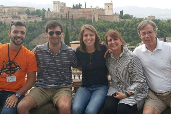 Granada Day Trip from Seville with Skip-the-line Alhambra Access - Generalife and Alcazaba: viewpoints without losing the schedule