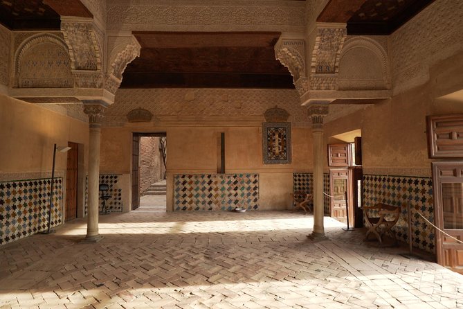 Granada Day Trip with Alhambra and Albaicin Tour from Seville - Timing, lunch, and where the day can feel tight